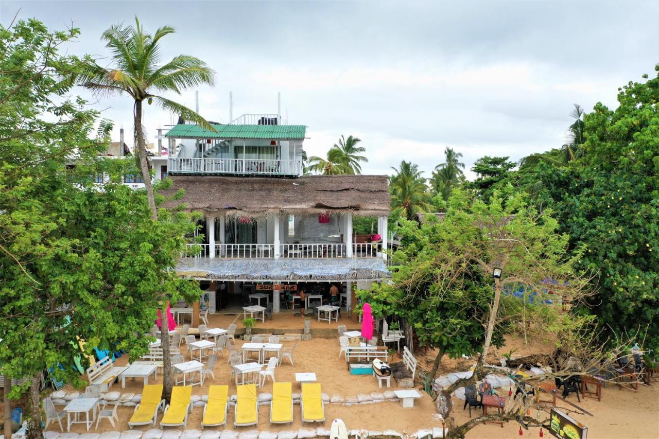 Surf Bar Mirissa Otel Dış mekan fotoğraf