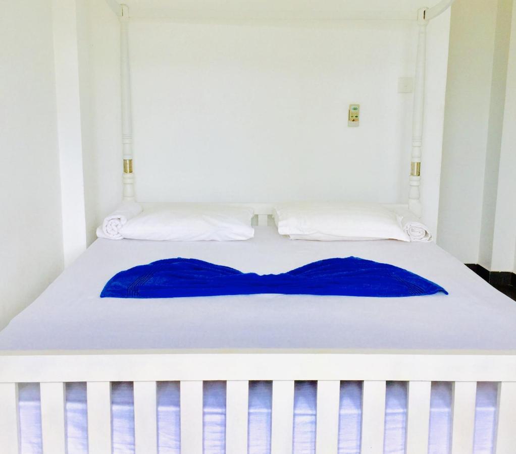 Surf Bar Mirissa Otel Dış mekan fotoğraf
