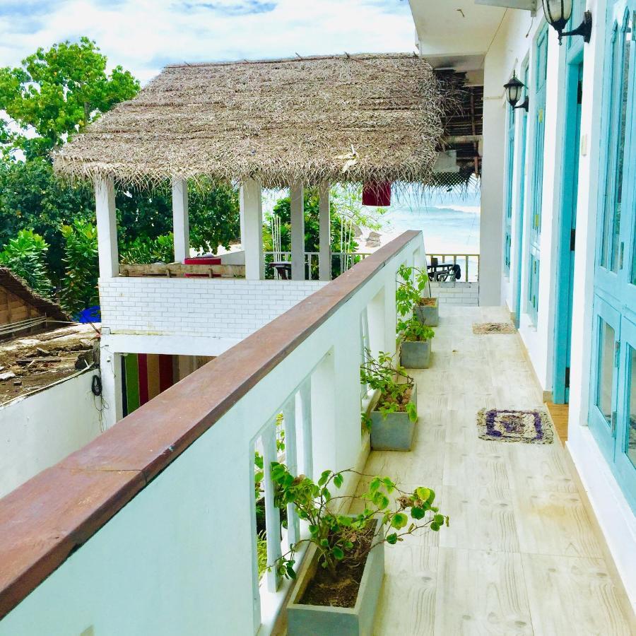 Surf Bar Mirissa Otel Dış mekan fotoğraf