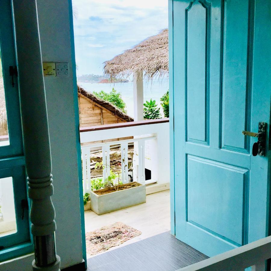 Surf Bar Mirissa Otel Dış mekan fotoğraf