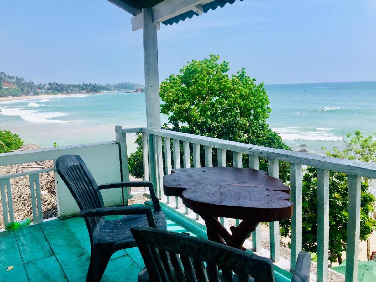 Surf Bar Mirissa Otel Dış mekan fotoğraf